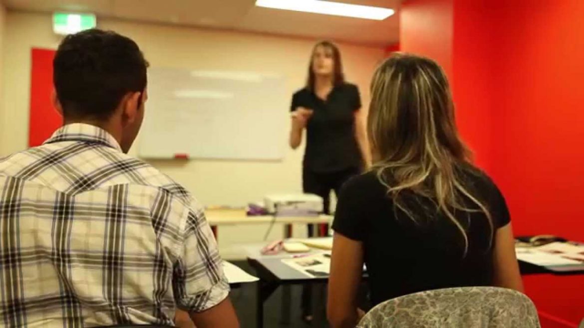 TIẾNG ANH MIỄN PHÍ CHO THƯỜNG TRÚ NHÂN VÀ CÔNG DÂN ÚC