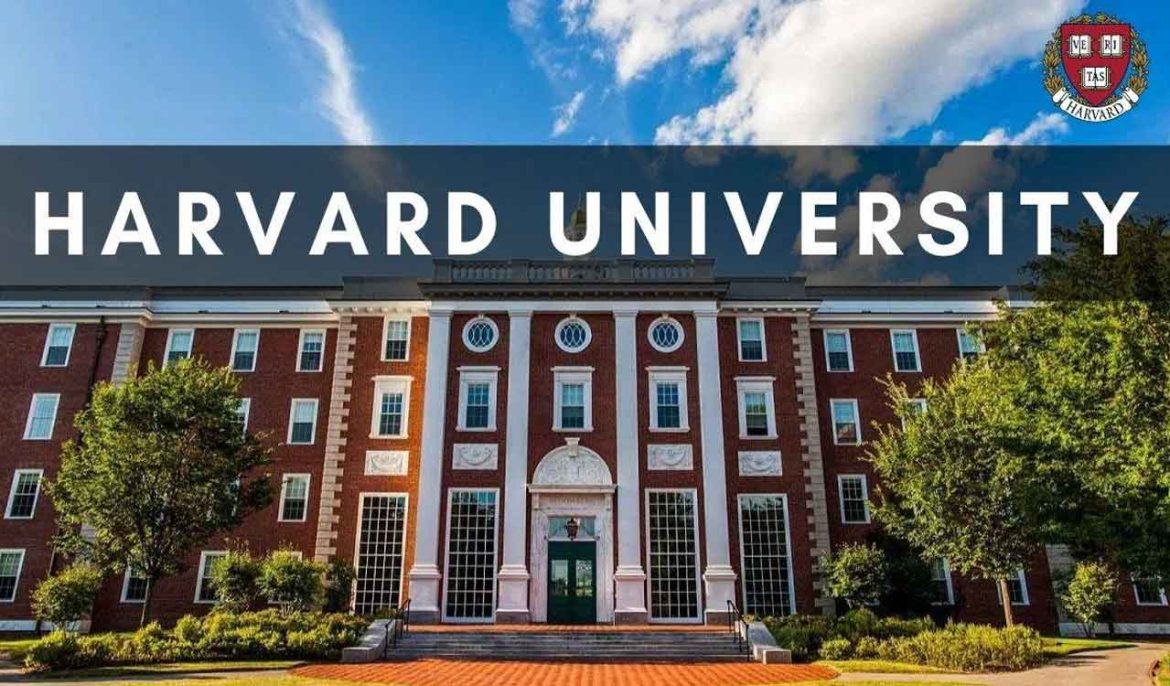 ĐH Harvard bị đóng băng 2,2 tỉ USD sau khi bất tuân yêu cầu từ Tổng thống Trump